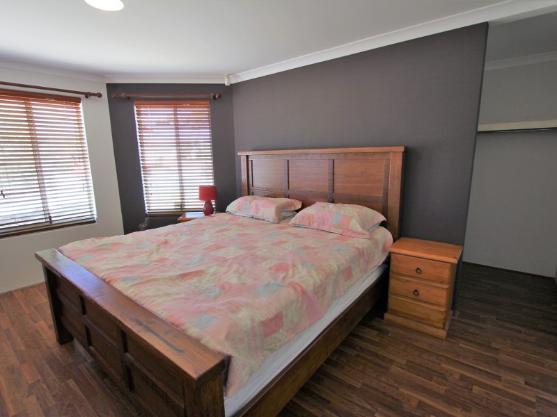 4 Stokesay Street, Orelia WA 6167