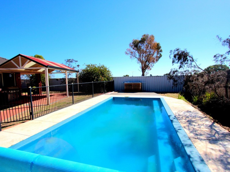 4 Stokesay Street, Orelia WA 6167