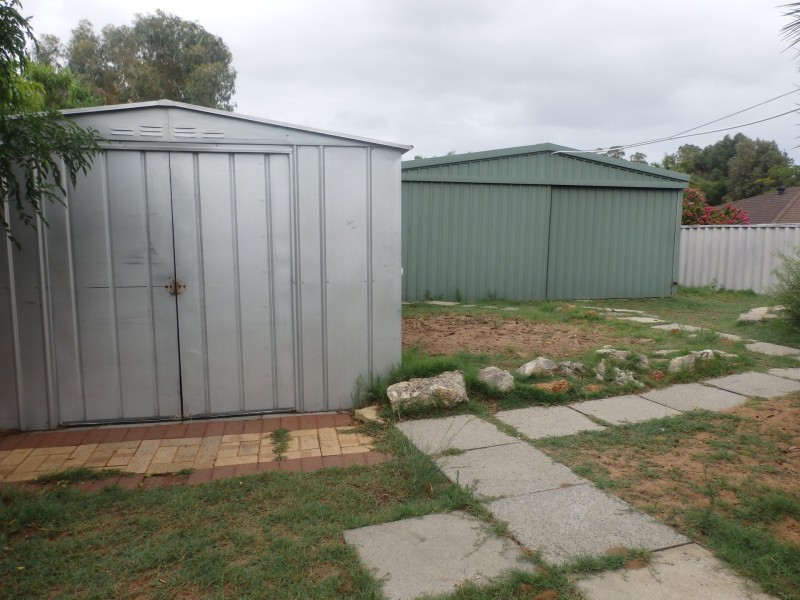 12 Ferris Green, Parmelia WA 6167