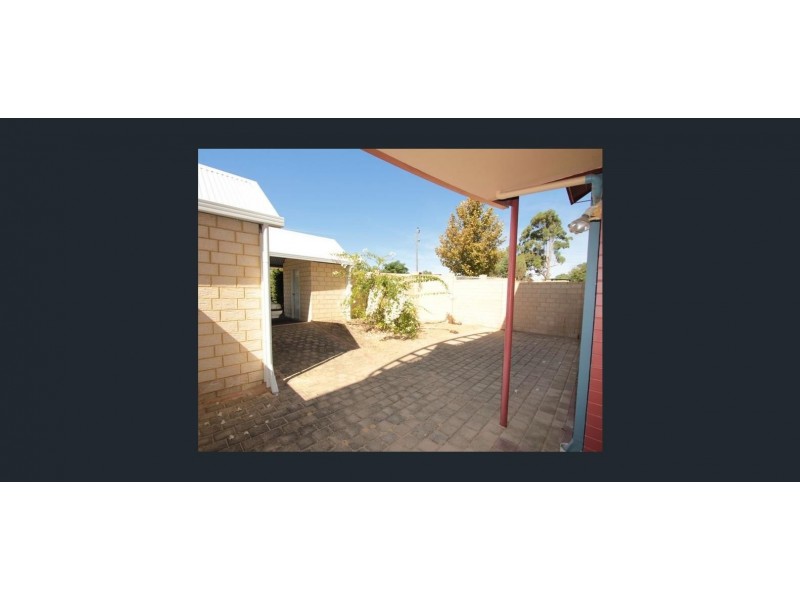4/21 Disney Road, Parmelia WA 6167