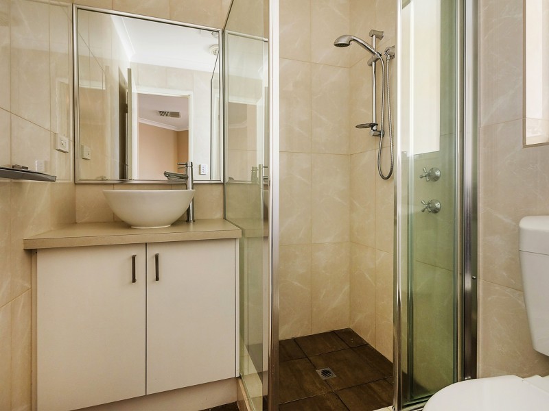 1 Kooden View, Leda WA 6170