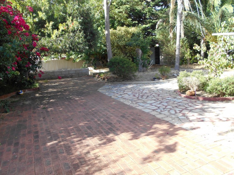 38 Madden Way, Parmelia WA 6167