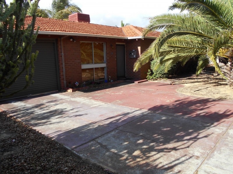 38 Madden Way, Parmelia WA 6167