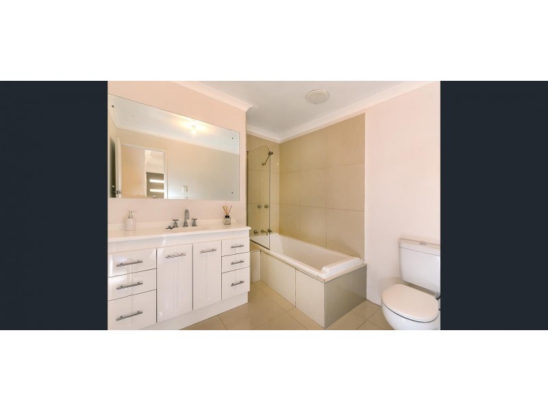 6 Maydwell Way, Calista WA 6167