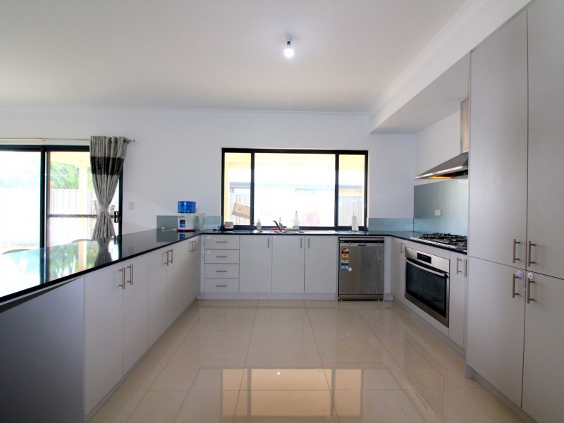17 Surbiton Approach, Wellard WA 6170