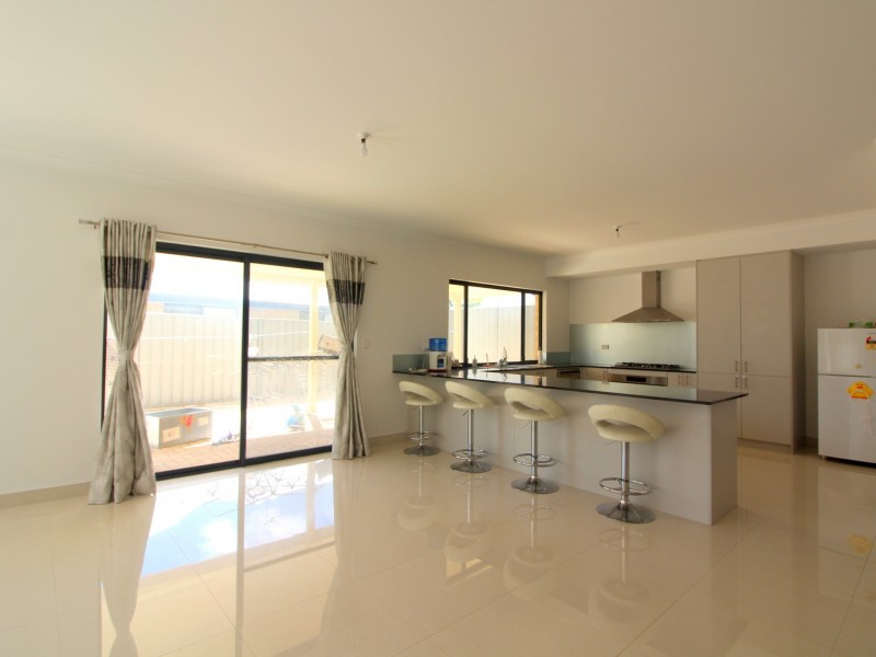 17 Surbiton Approach, Wellard WA 6170