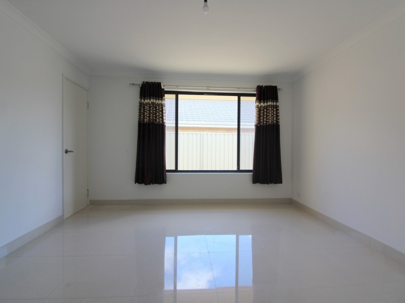 17 Surbiton Approach, Wellard WA 6170