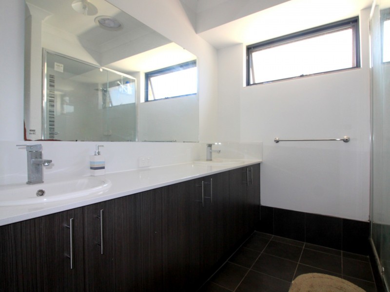 17 Surbiton Approach, Wellard WA 6170