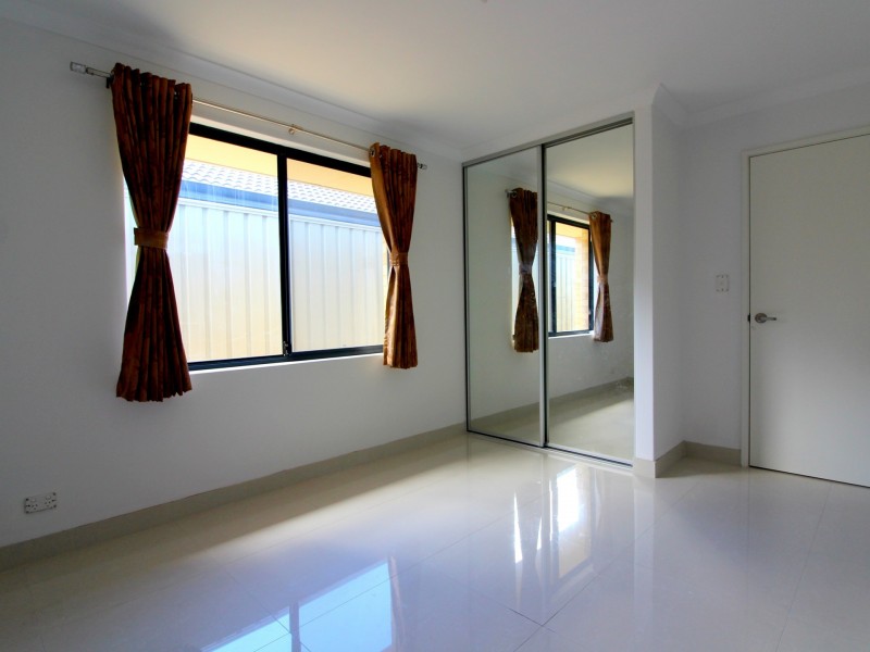 17 Surbiton Approach, Wellard WA 6170