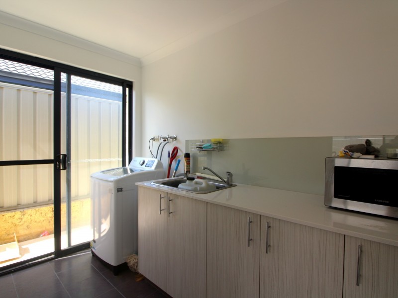 17 Surbiton Approach, Wellard WA 6170