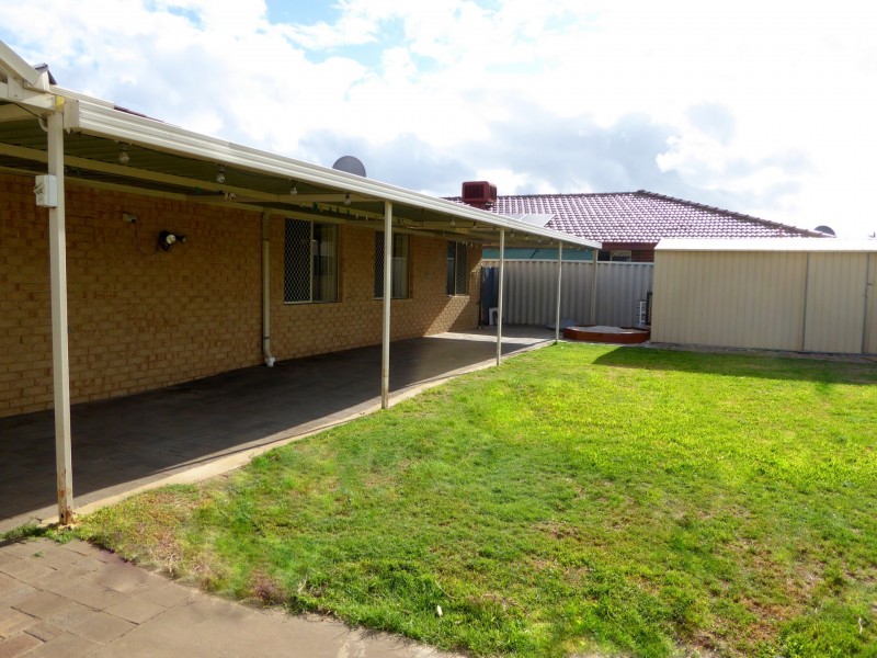 76 La Spezia Drive, Secret Harbour WA 6173