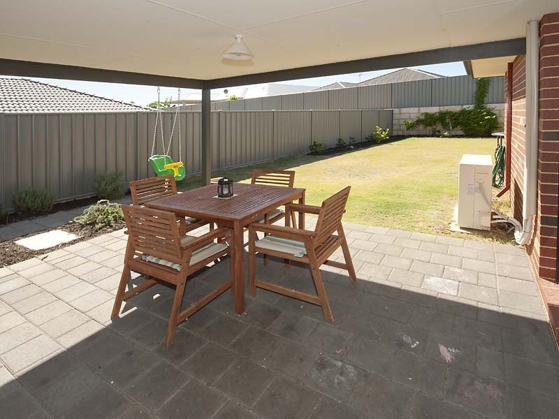 216 Runnymede Gate, Leda WA 6170