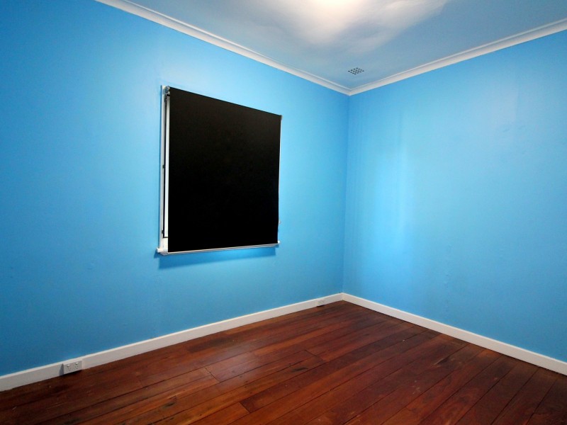 4 Munday Way, Medina WA 6167