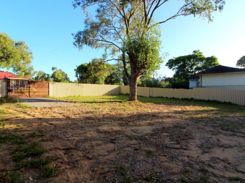 4 Munday Way, Medina WA 6167