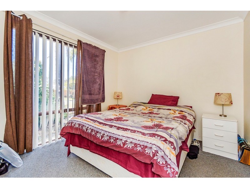 3 Cambey Mews, Parmelia WA 6167