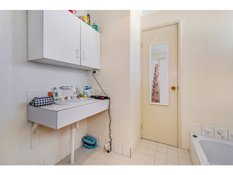 3 Cambey Mews, Parmelia WA 6167