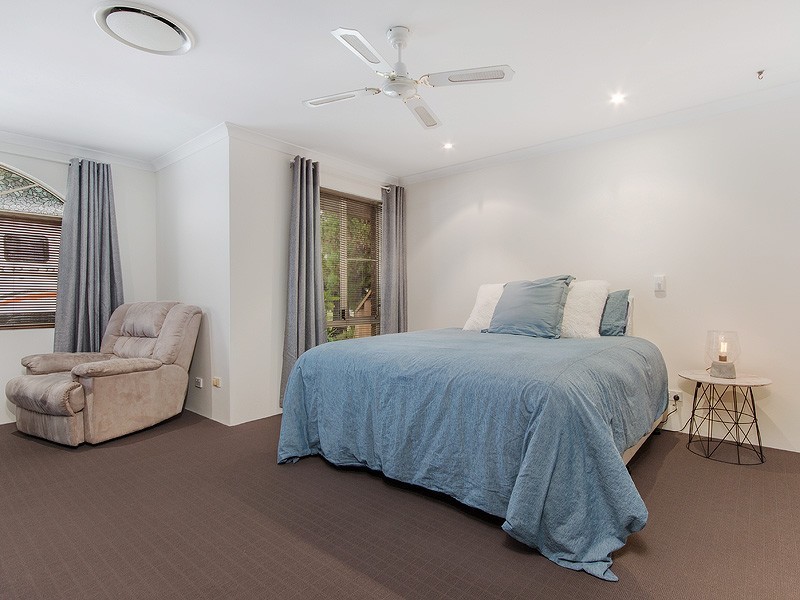 11 Gilling Place, Orelia WA 6167