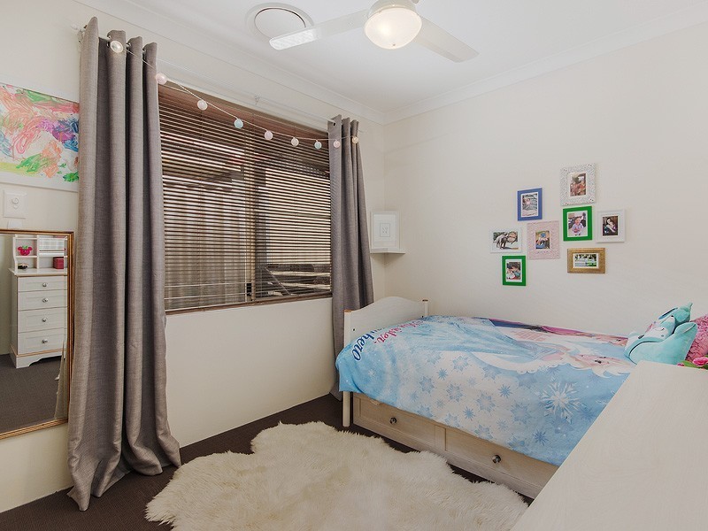 11 Gilling Place, Orelia WA 6167