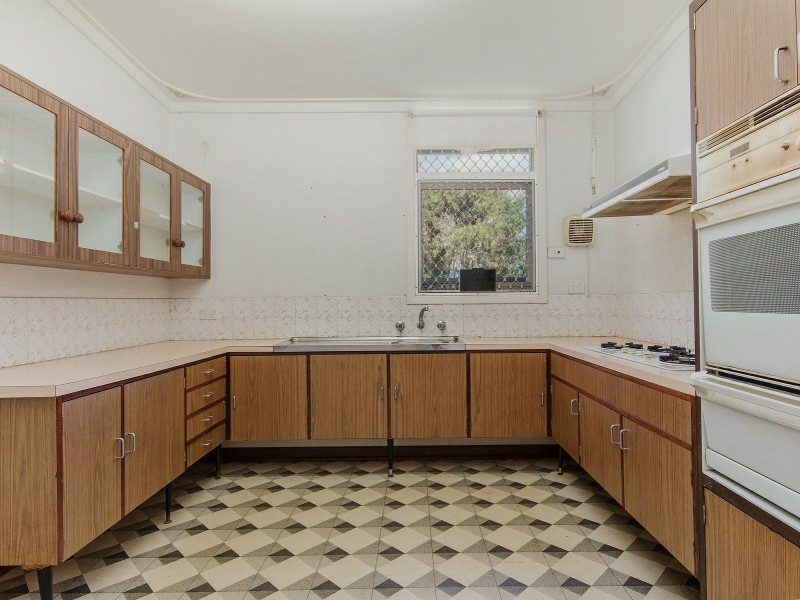 99 Read Street, Rockingham WA 6168