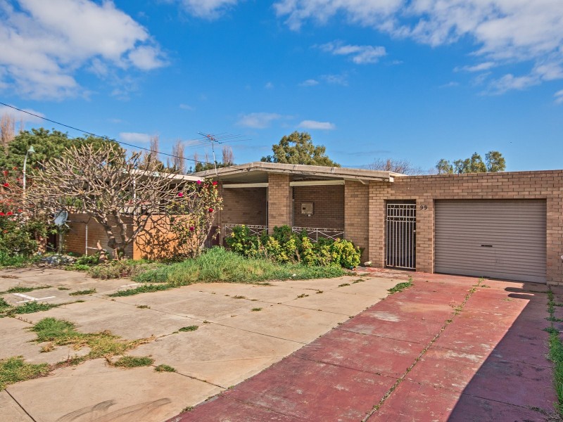 99 Read Street, Rockingham WA 6168
