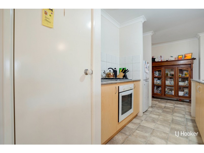 15 Warrior Pass, Bertram WA 6167