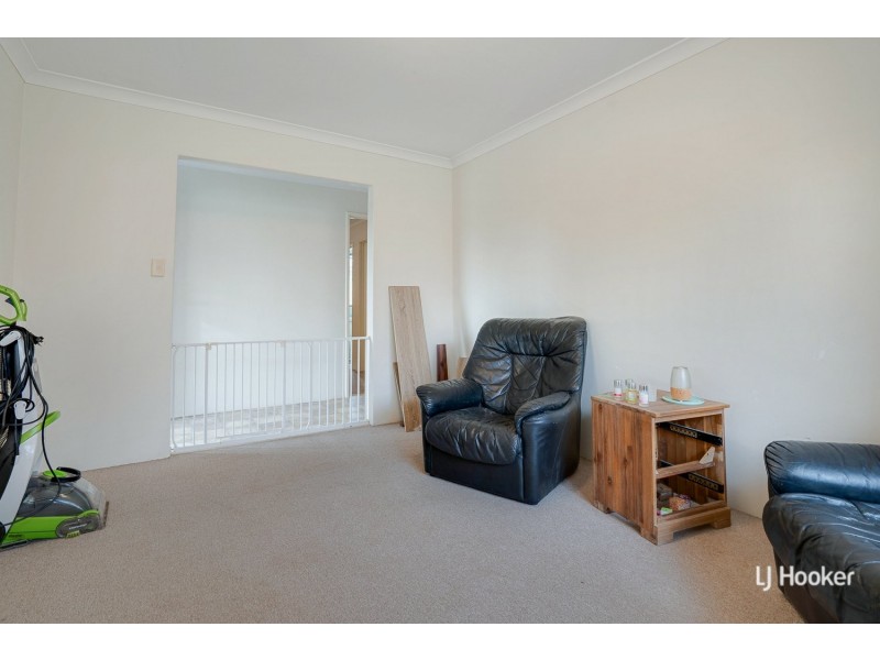 15 Warrior Pass, Bertram WA 6167