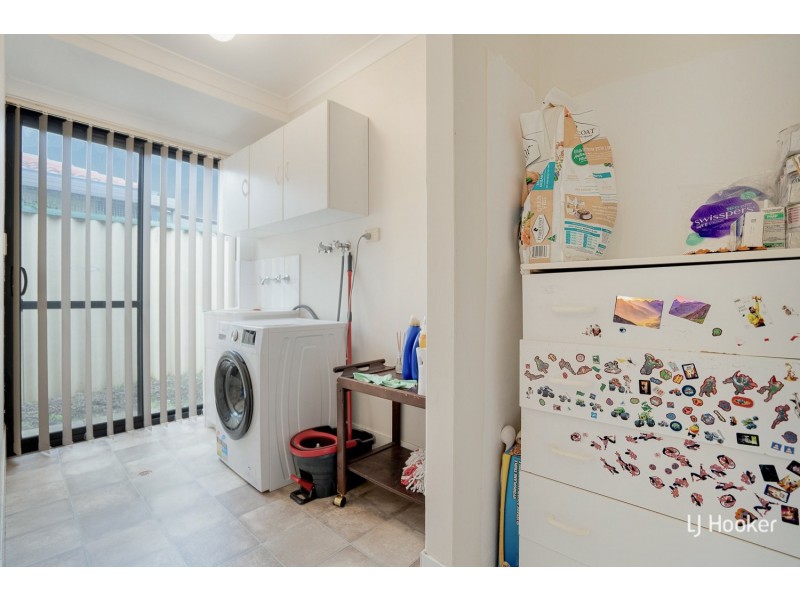 15 Warrior Pass, Bertram WA 6167