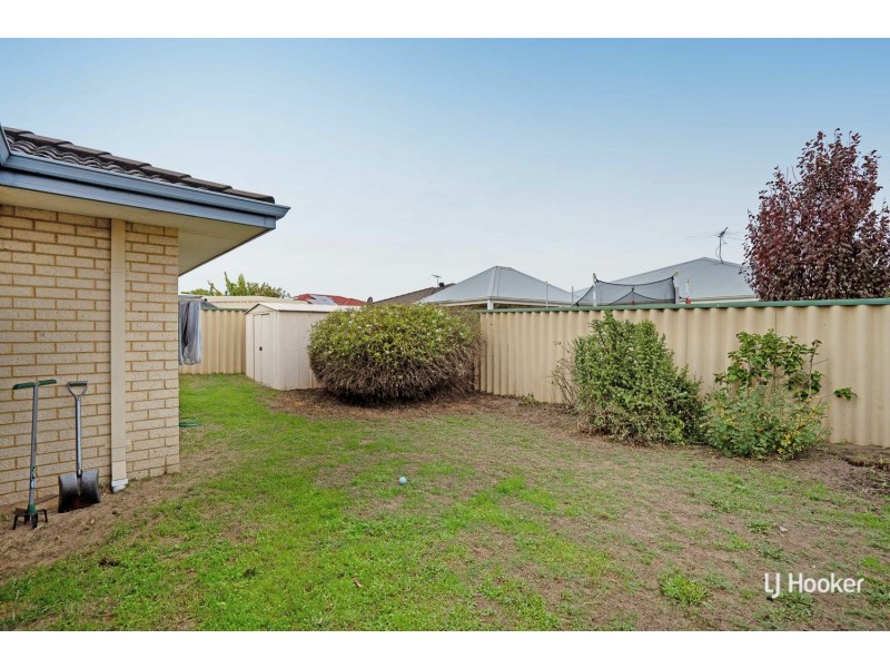 15 Warrior Pass, Bertram WA 6167
