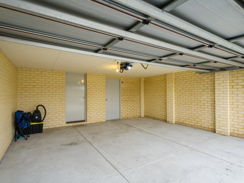 8 Eton Court, Parmelia WA 6167