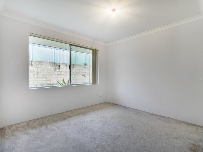 8 Eton Court, Parmelia WA 6167