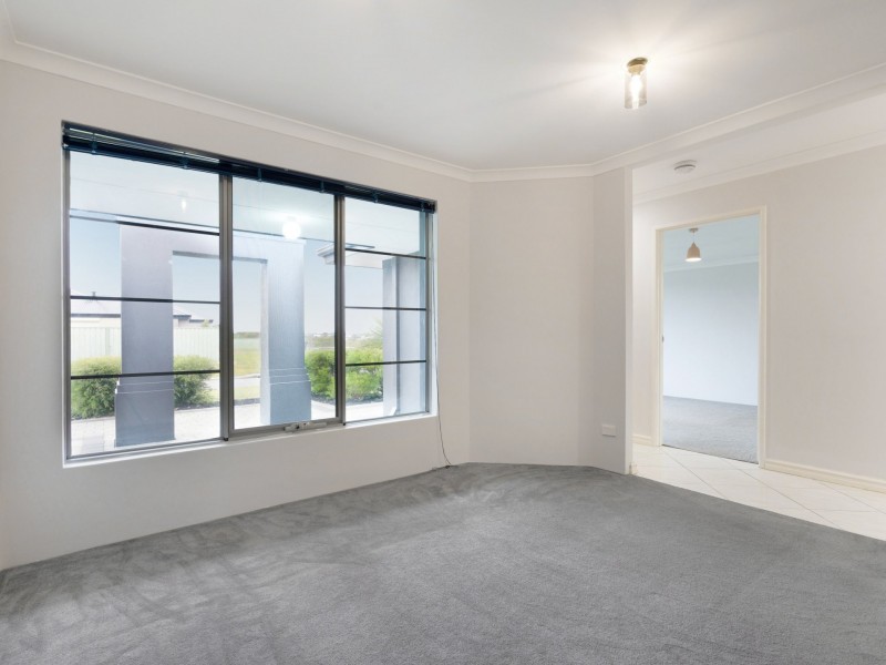 8 Eton Court, Parmelia WA 6167