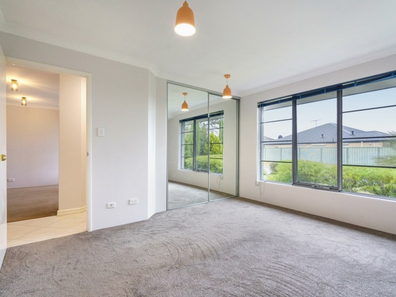 8 Eton Court, Parmelia WA 6167