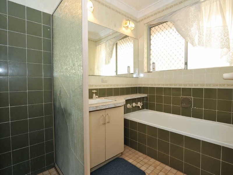 15 Paul Way, Orelia WA 6167