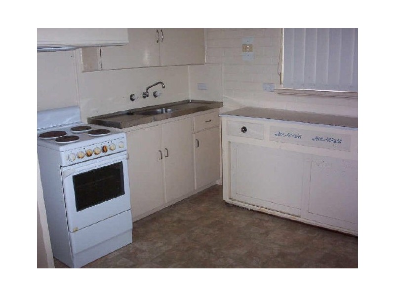 3 Brownell Place, Medina WA 6167