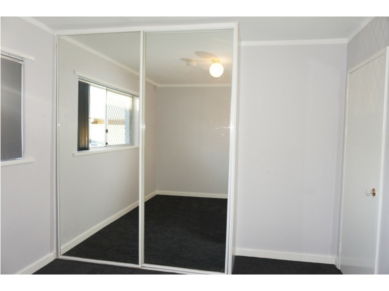 9/24 Morrit Way, Parmelia WA 6167