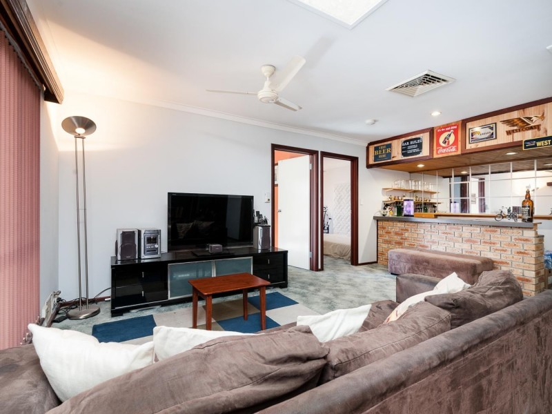 24 Kellerman Way, Gosnells WA 6110