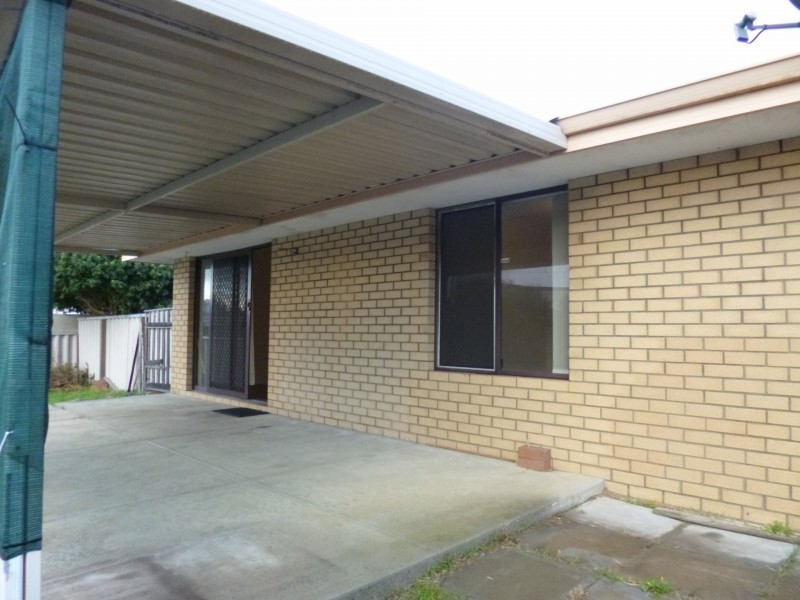6 Welbourne Heights, Parmelia WA 6167
