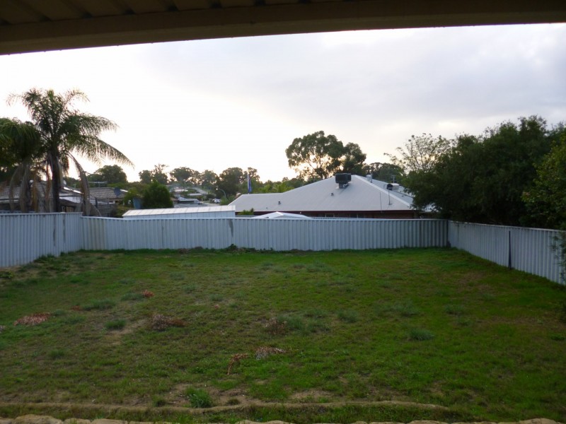 6 Welbourne Heights, Parmelia WA 6167