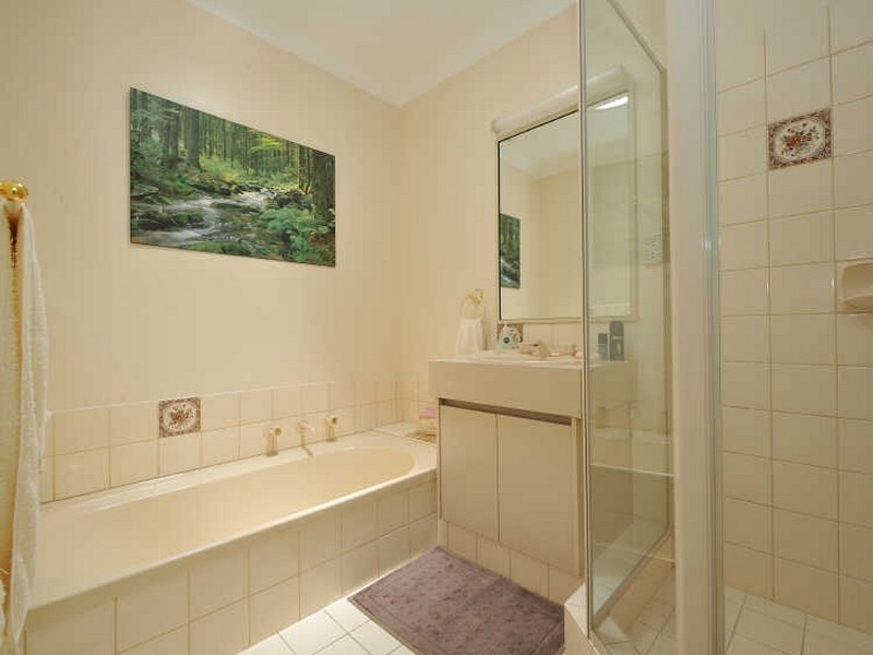 4 Salter Place, Parmelia WA 6167