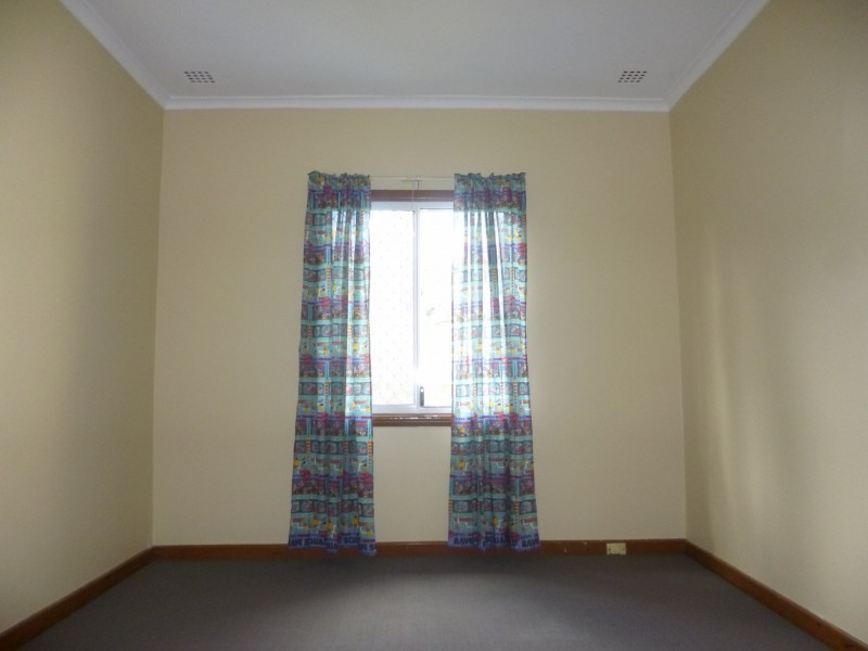 6 Munday, Medina WA 6167