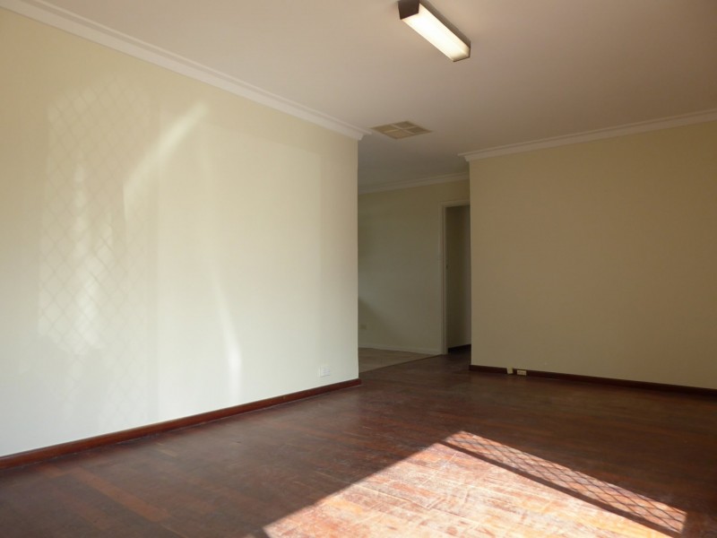 12 Jecks Place, Orelia WA 6167