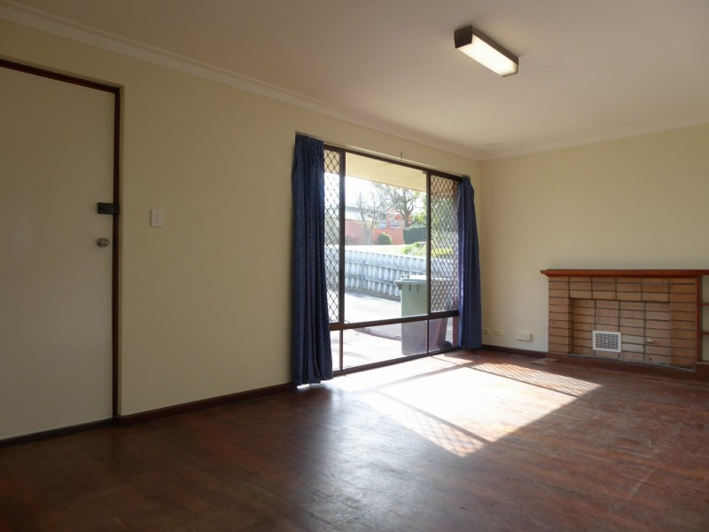 12 Jecks Place, Orelia WA 6167