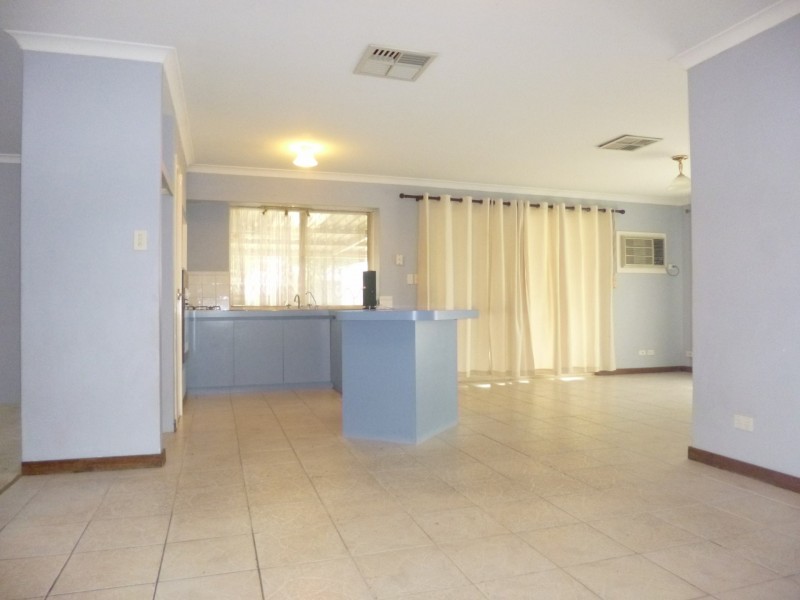 21 Bilya Gardens, Leda WA 6170