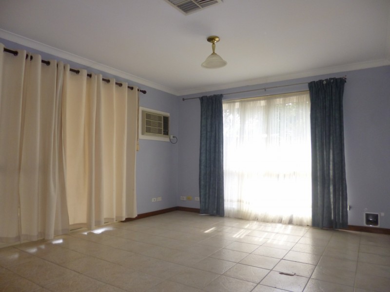 21 Bilya Gardens, Leda WA 6170