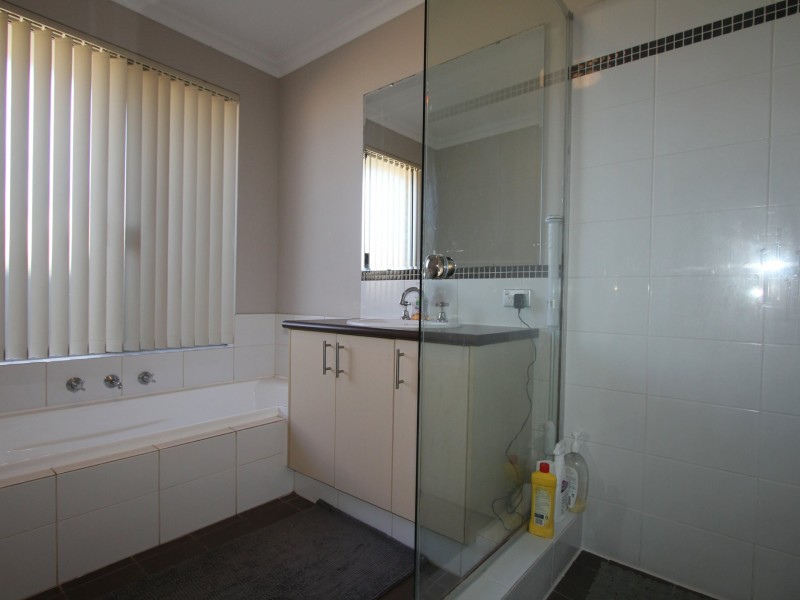 107 Dalrymple Drive, Leda WA 6170