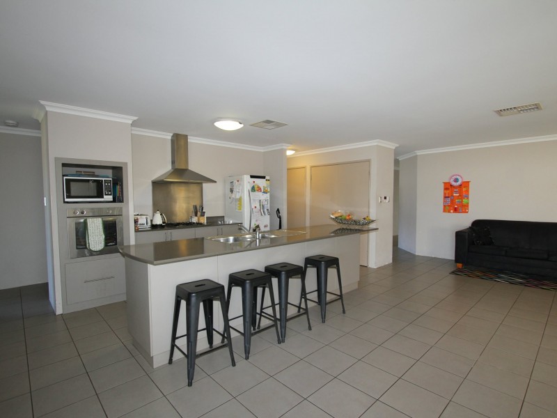 107 Dalrymple Drive, Leda WA 6170