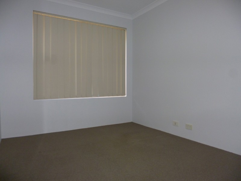 28 Dewsbury Drive, Bertram WA 6167