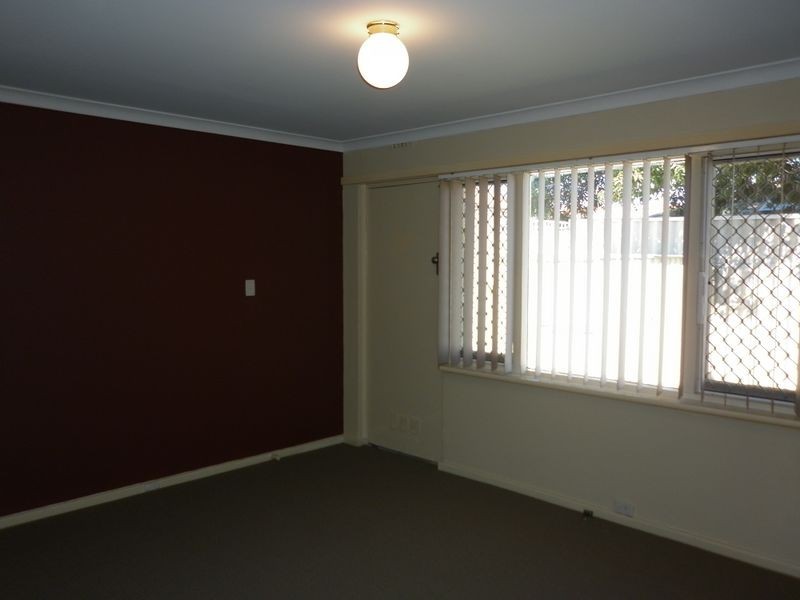 38 Maydwell Way, Calista WA 6167