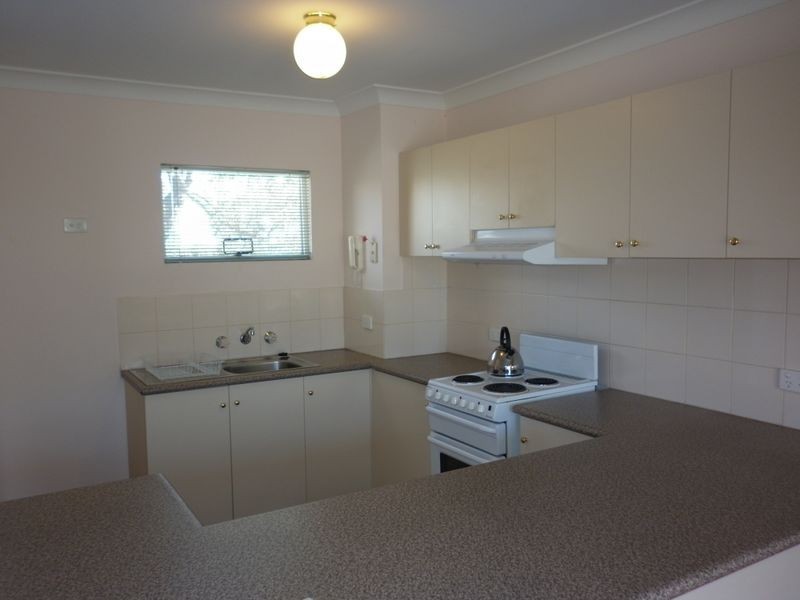 16/30 Kenton Way, Calista WA 6167