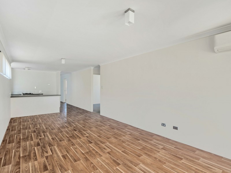 33 Silverline Bend, Bertram WA 6167